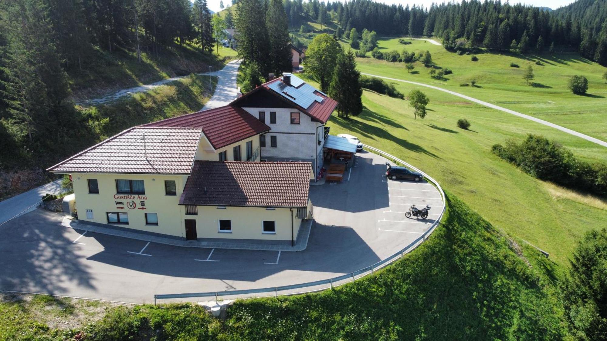Hotel And Restaurant Ana Hrib-Loski Potok Exterior photo