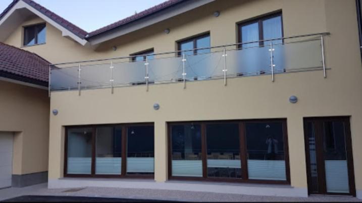 Hotel And Restaurant Ana Hrib-Loski Potok Exterior photo